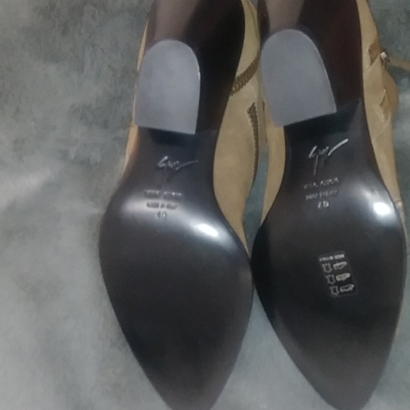 Giuseppe Zanotti zippered ankle boots - Picture 3 of 3